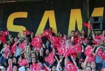 aliaga ataturk stadyumunda cumhuriyet coskusu