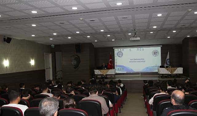 eude ataturkun baris politikasi konusuldu