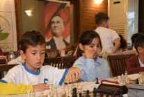 osmangazide cumhuriyet ruhu satranc turnuvasiyla canlandi