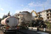 turgutalp kentsel donusumde 2 ve 3 etap yikimlari basladi