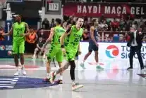 Tofaş, Anadolu Efes’i Mağlup Ederek Evde Yenilmezliğini Korudu