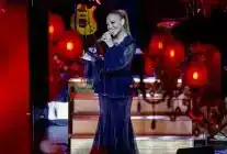 Ziynet Sali, Muazzez Abacı’ya Saygı Gösterdi