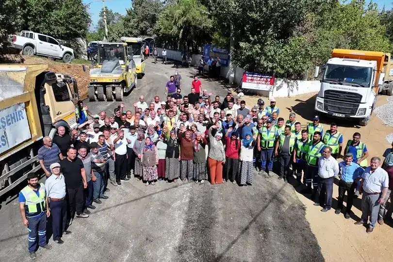 Büyükşehir’den 228 Kilometrelik Yol Çalışması