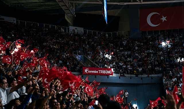 anadolu efes fc bayern munich karsilasmasi corendon turizm grubu ev sahipliginde antalyada oynandi