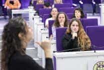 buca belediyesinden engelsiz hizmet icin onemli adim belediye personeline isaret dili egitimi