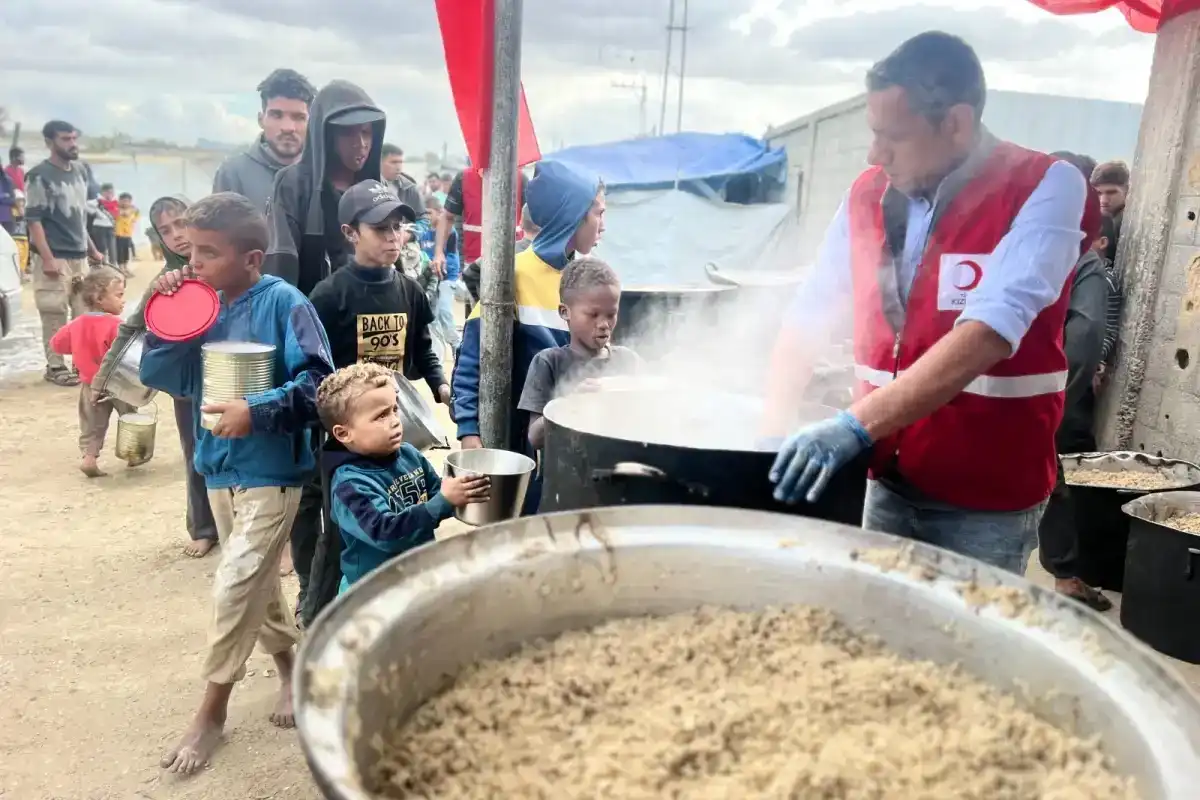 İyilik Gemisi Gazze’de: Günlük Sıcak Yemek Kapasitesi 35 Bin Oldu