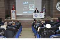 euye konuk olan prof dr ibrahim maras genc ilahiyatcilarla bir araya geldi