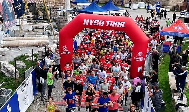 tarihin kalbinde doganin icinde run nysa coskusu