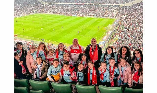 Türkiye Eğitim Gönüllüleri Vakfı (TEGV) ve Prometeon Türkiye, çocukları milli maç heyecanında buluşturdu 1 turkiye egitim gonulluleri vakfi tegv ve prometeon turkiye cocuklari milli mac heyecaninda bulusturdu