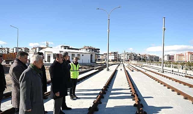 baskan altay butun gucumuzle sehrimizin rayli sistem agini guclendirmeye gayret ediyoruz