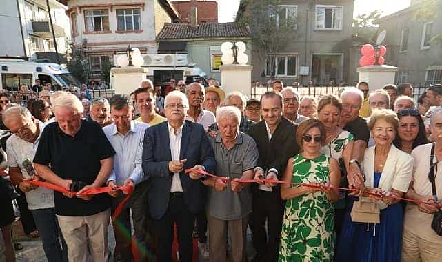 burhaniyede 2025 dolu dolu gecti