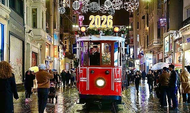 iettden istiklal caddesinde yeni yil surprizi