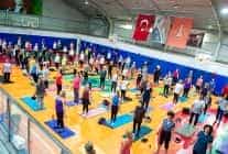 karsiyakada hareketli yil 2025te 18 bin kisi spor yapti