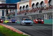 tosfed istanbul parkta yagmur altinda son tango