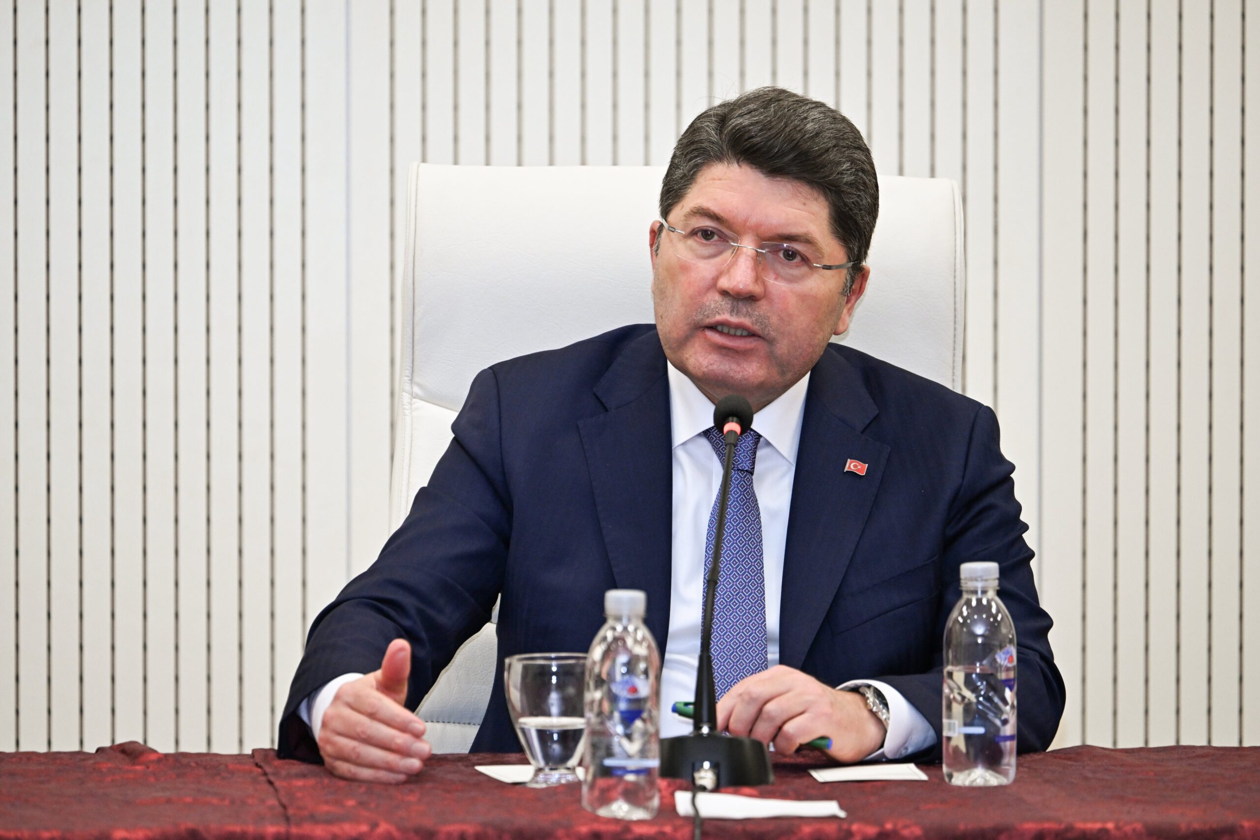 Bakan Tunç Sivas’tan Seslendi: “Türkiye Yüzyılı’na Sivil Bir Anayasayla Başlamalıyız” 1 G 63 uDXgAA4KcD scaled