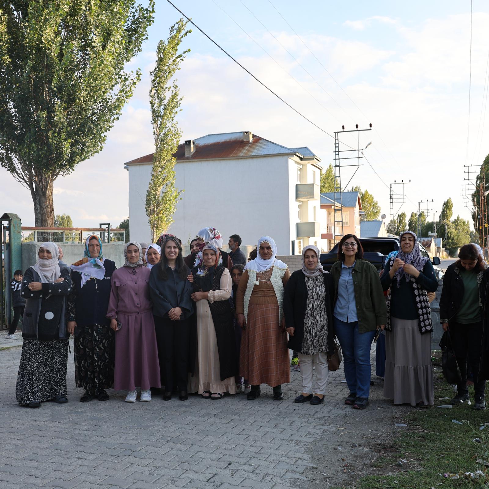 Fatih Mahallesi’nde Kadın Buluşması Düzenlendi 1 WhatsApp Image 2025 10 02 at 17.00.30 1