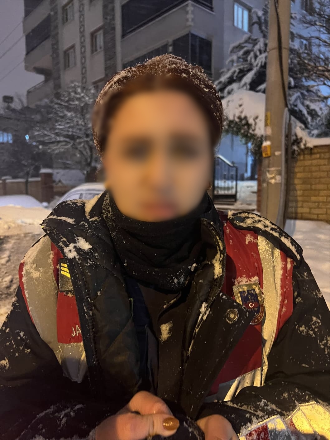 Gaziantep’te Sahte Jandarma Kıyafetiyle Dolaşan Şahıs Yakalandı 1 WhatsApp Image 2026 01 28 at 09.39.48