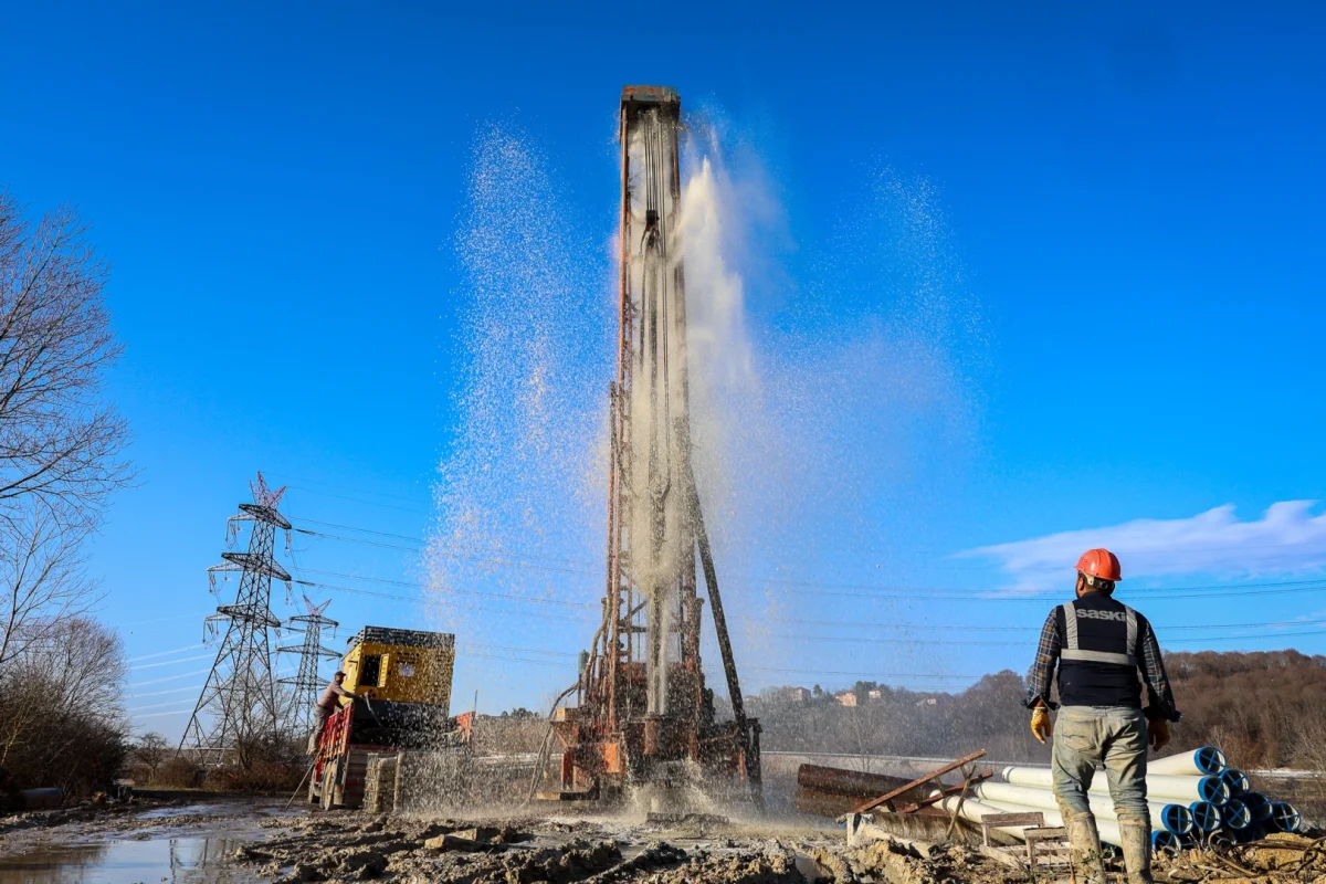 Sakarya’ya 104 Metreden Yeni Su Kaynağı Kazandırıldı 1 Sakarya’ya 104 Metreden Yeni Su Kaynağı Kazandırıldı