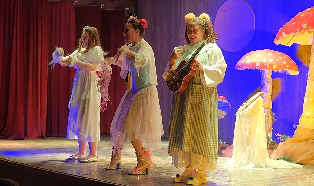 Tiyatro Festivaline 3 Muhteşem Oyunla Muhteşem Final 1 tiyatro festivaline 3 muhtesem oyunla muhtesem final
