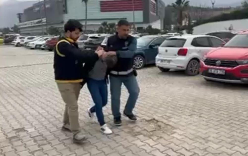 İskenderun’da Aranan Şahıs Yakalandı 1 IMG 20260127 WA01341