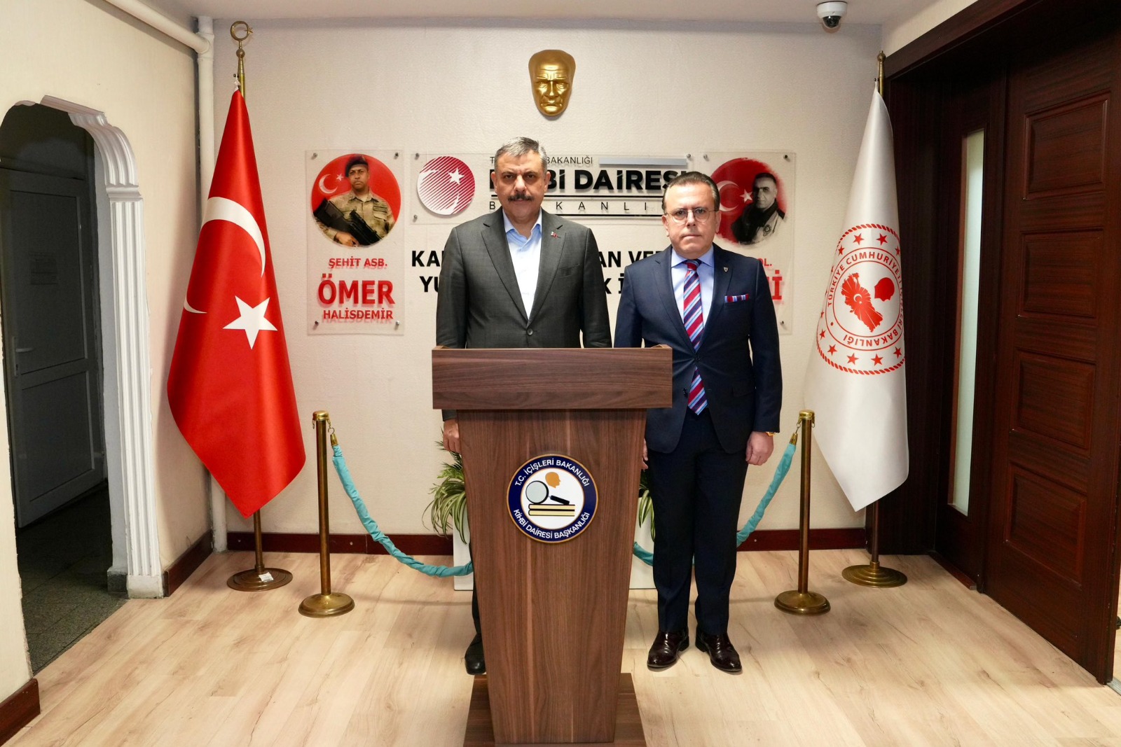İçişleri Bakanı Çiftçi Kaçakçılıkla Mücadele Çalışmalarını Değerlendirdi 1 WhatsApp Image 2026 04 07 at 09.08.40