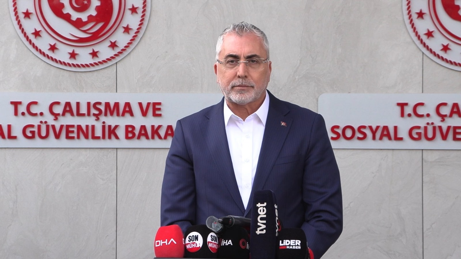 Çalışma ve Sosyal Güvenlik Bakanı Işıkhan: 2025’te Sağladığımız 5 Milyar Lira Destek İle Eczacılarımızın Yanında Olduk 1 ASGARI UCRET TESPIT KOMISYONU 2NCI TOP 1069533 317343
