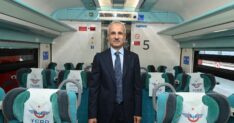 BAKAN URALOGLU ARA TATILDE TRENLERDE 24 1114597 330886