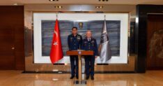 HAVA KUVVETLERI KOMUTANI KADIOGLU PAKIS 1318794 391891
