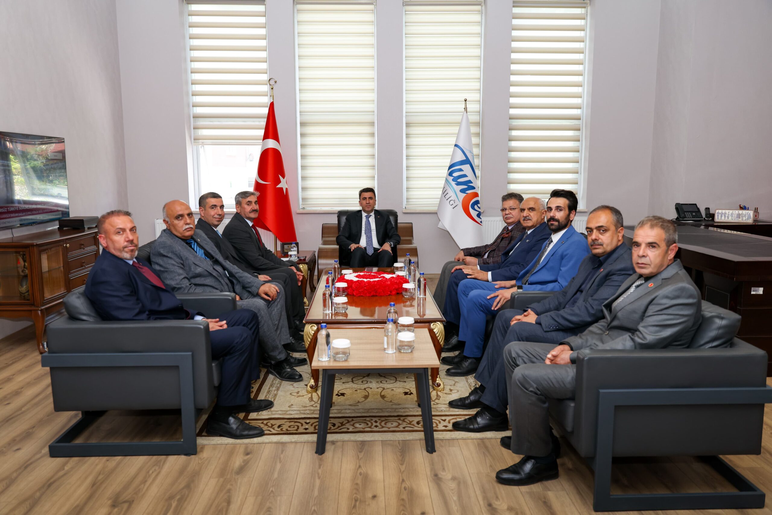Yeniden Refah Partisi Genel Başkan Yardımcısı İbrahim Gök’ten Tunceli Valisi Şefik Aygöl’e Ziyaret 1 HIrdvSkX0AA6WSA scaled