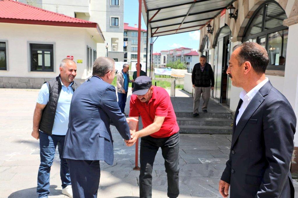 Kars Valisi Ziya Polat’tan Bayrampaşa Mahallesine Anlamlı Ziyaret 1 34 2