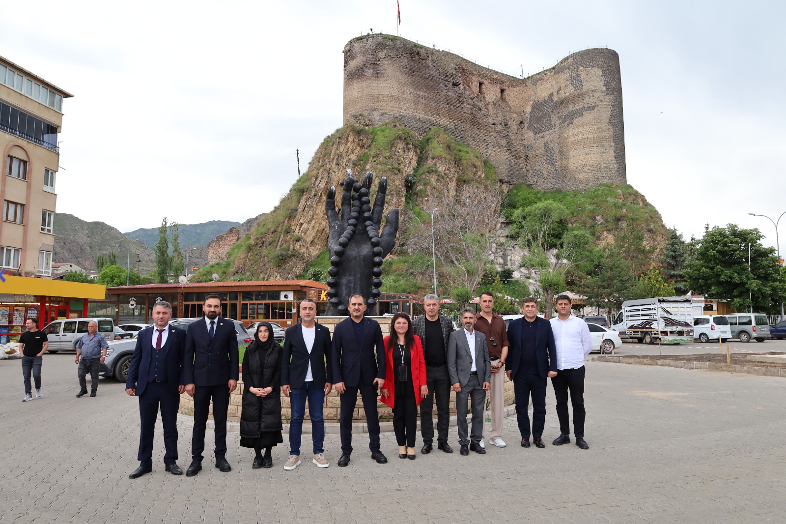 Anahtar Parti Genel Merkez Yöneticileri Oltu’da Vatandaşlarla Buluştu 1 7afd8b20 b05f 434f b87a 650fd6775b2e