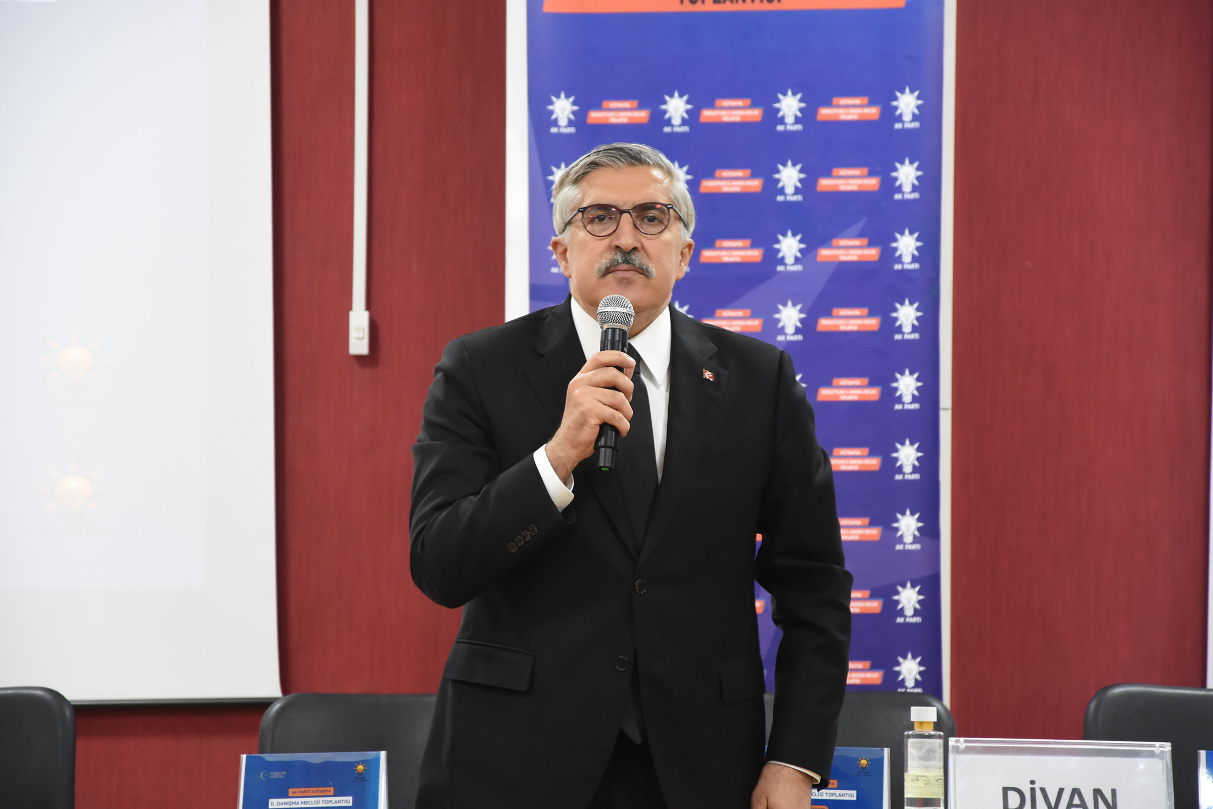 AK Partili Hüseyin Yayman’dan CHP’ye Kütahya’dan Sert Gönderme: “Atatürk Hayatta Olsaydı Hepsini Kovardı!” 1 AK PARTILI YAYMAN ATATURK HAYATTA OLSAY 1349359 400666