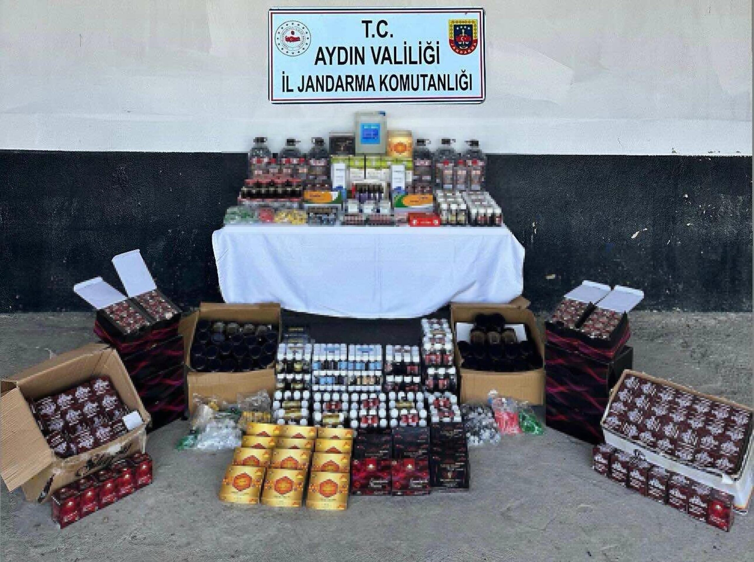 Söke’de Kaçak Alkol Ve İlaç Operasyonu: 2 Şüpheli Yakalandı 1 AYDINDA KACAK ALKOL VE CINSEL GUCU ART 1477892 439789 1 scaled