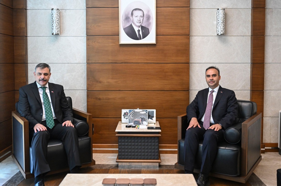 Bakan Kacır İle Bakan Çiftçi Ankara’da Bir Araya Geldi 1 BAKANLAR KACIR VE CIFTCI BIR ARAYA GELDI 1476769 439452