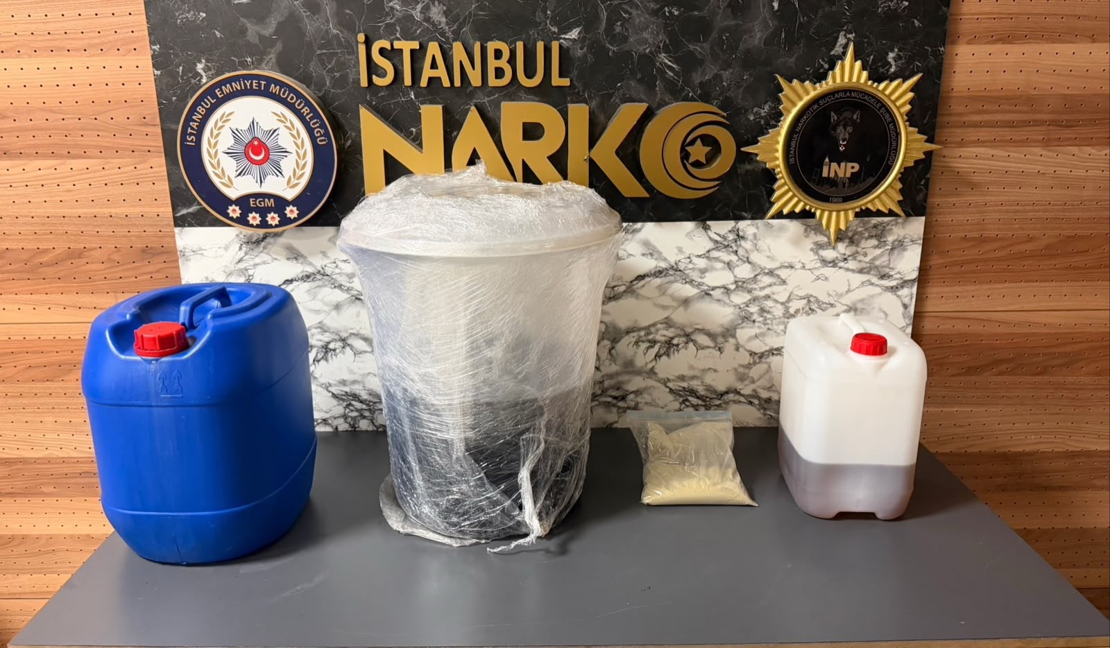 Kadıköy’de Uyuşturucu Operasyonu: 3 Gözaltı 1 KADIKOYDE UYUSTURUCU OPERASYONU 3 GOZA 1471567 437844